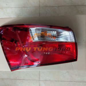 Đèn hậu phía ngoài bên trái không led Kia Rio sedan 2012-2016 chính hãng mã 924011W000