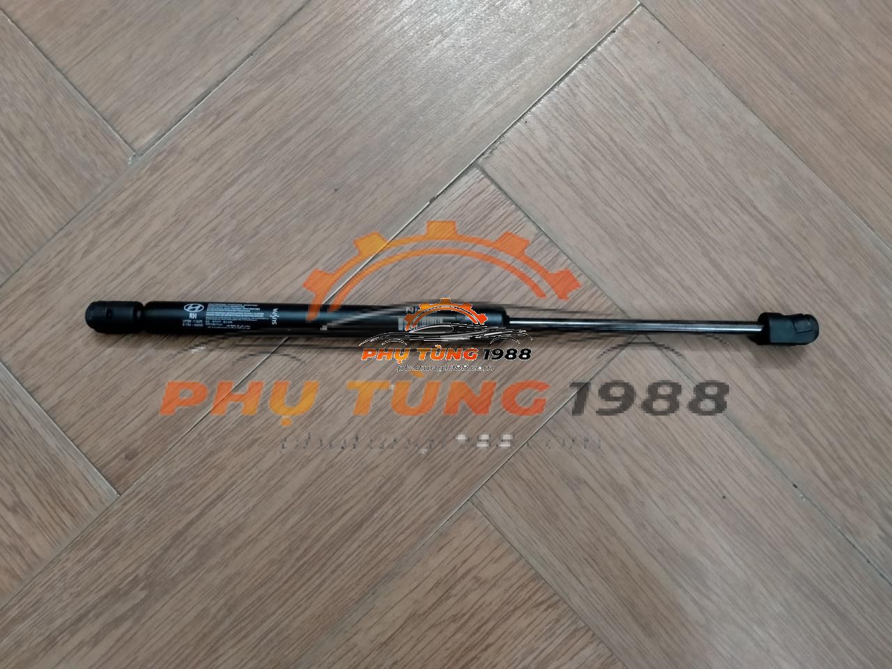 Ty chống bên phải cửa hậu Hyundai Eon chính hãng mã 817804N000 Ty chống bên phải cửa hậu Hyundai Eon chính hãng mã 817804N000