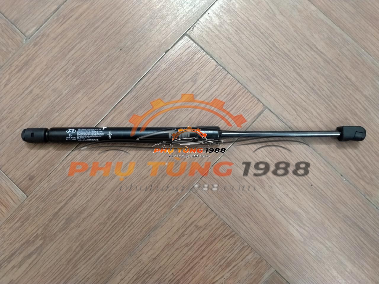 Ty chống bên trái cửa hậu Hyundai Eon chính hãng mã 817704N000 Ty chống bên trái cửa hậu Hyundai Eon chính hãng mã 817704N000