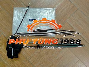 Ổ khóa ngậm cánh cửa sau phải Hyundai Avante 2011-2012 chính hãng mã 814202H010