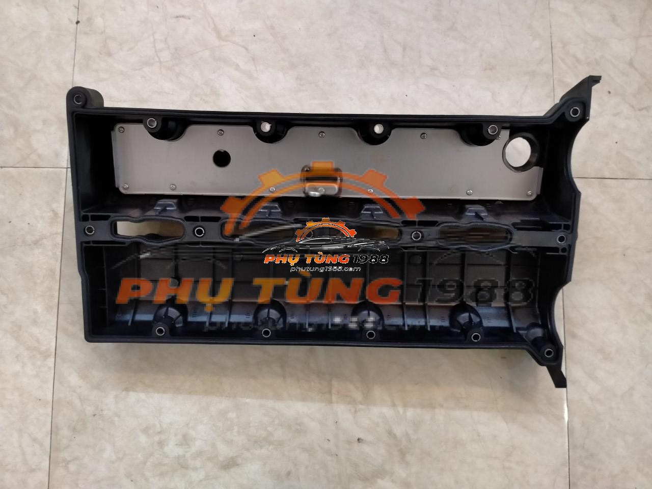 Nắp che dàn cam Kia Bongo III 2006-2009 chính hãng mã 224104X620 Nắp che dàn cam Kia Bongo III 2006-2009 chính hãng mã 224104X620