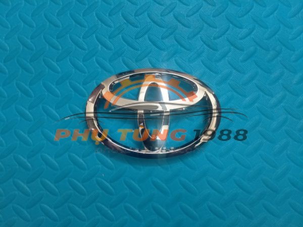 Logo ca lăng Toyota Fortuner 2012-2016 753110K040