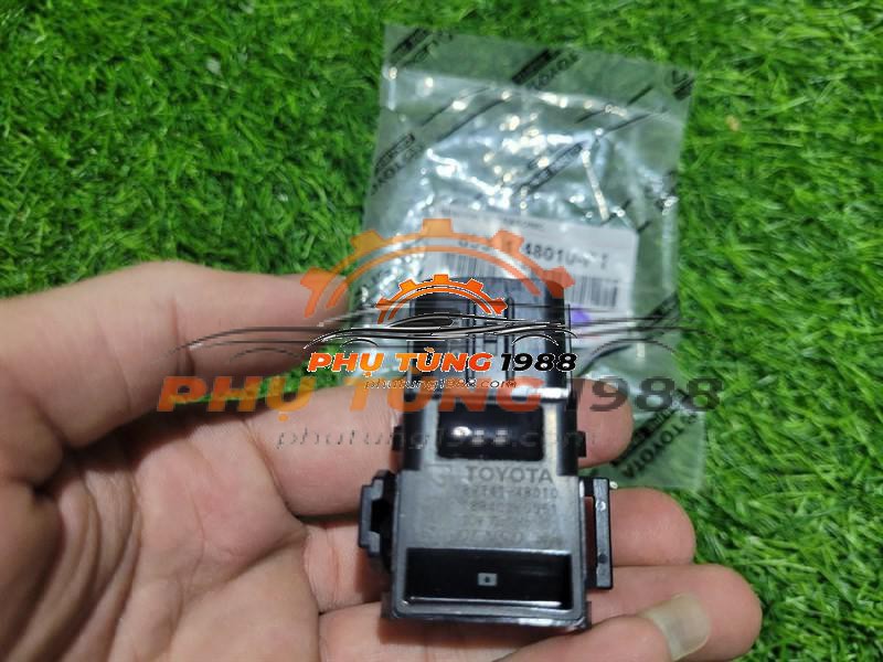 Cảm biến báo lùi Toyota Innova Cảm biến báo lùi Toyota Innova