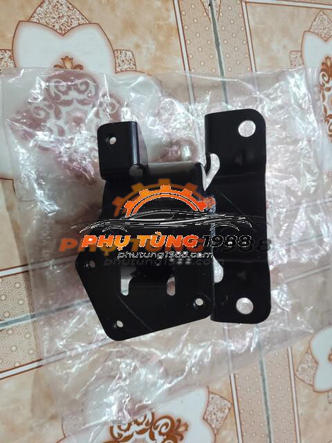 Chân máy lái Suzuki Swift Chân máy lái Suzuki Swift