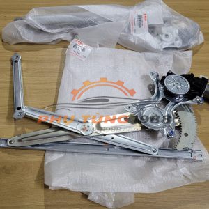 Compa lên kính sau Suzuki XL7