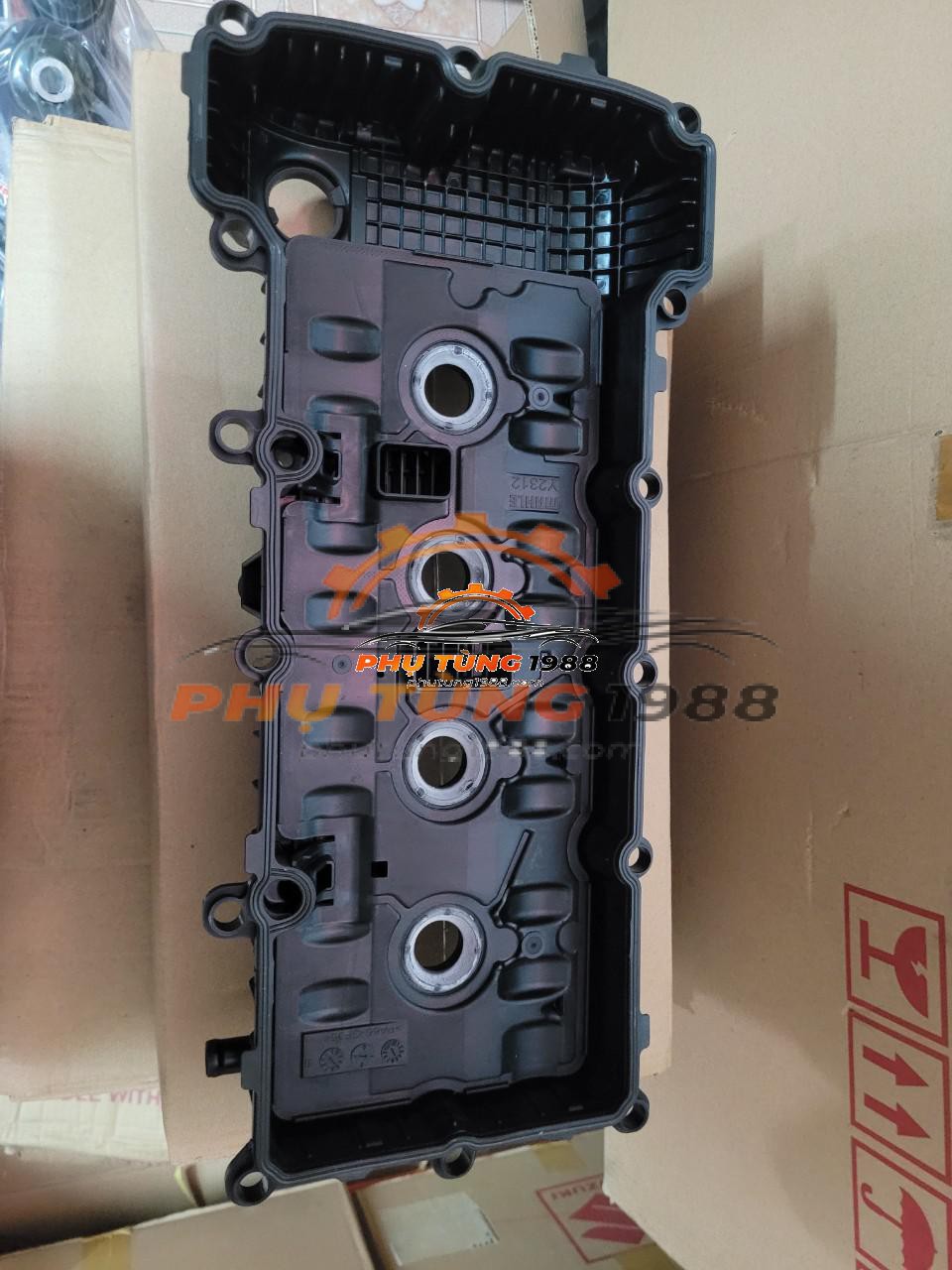 Nắp dàn cò Suzuki Xl7 Nắp dàn cò Suzuki Xl7