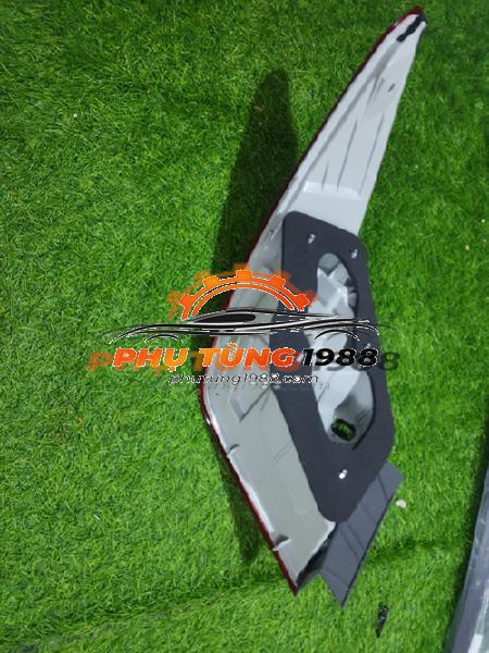 Đèn hậu ngoài phụ Hyundai Sonata Đèn hậu ngoài phụ Hyundai Sonata