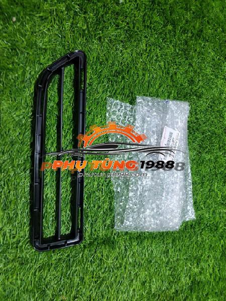 Lưới cản trước Toyota Hilux Lưới cản trước Toyota Hilux