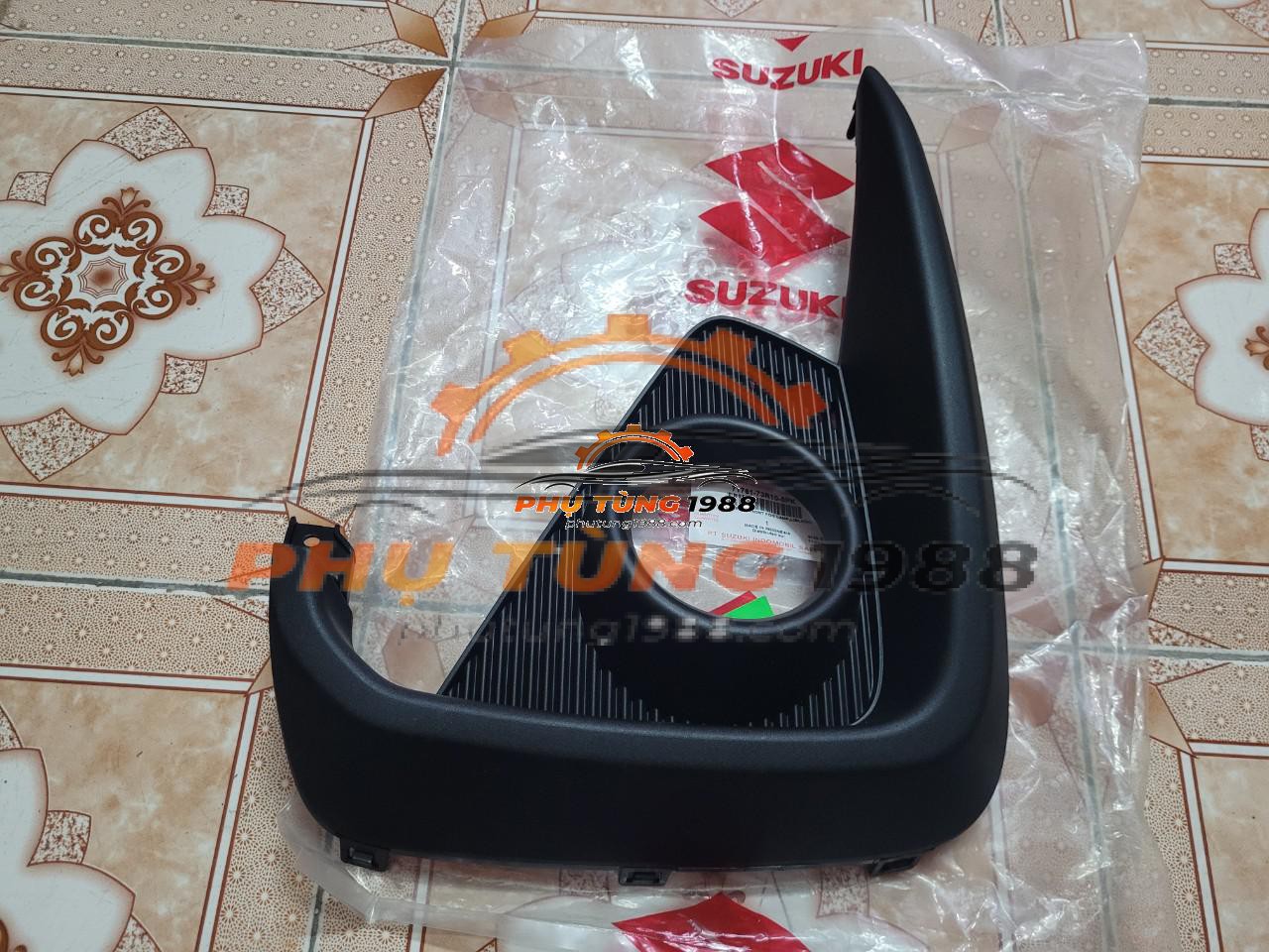 Ốp đèn gầm cản trước phụ Suzuki Ertiga Ốp đèn gầm cản trước phụ Suzuki Ertiga