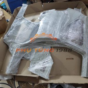 Tôn hông sau trái Suzuki Xl7