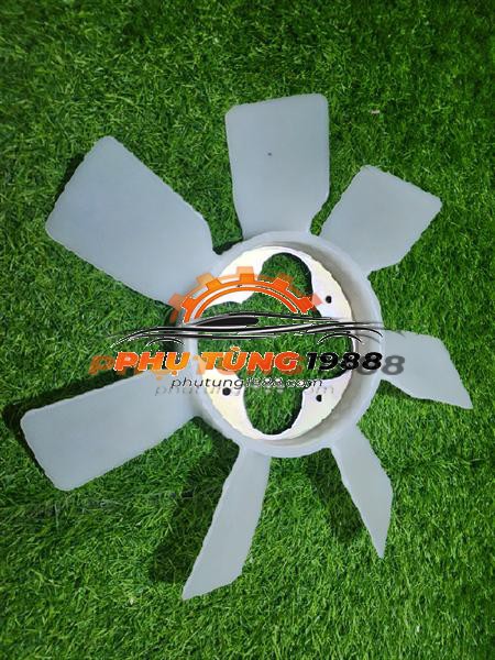 Cánh quạt két nước Toyota Innova Cánh quạt két nước Toyota Innova
