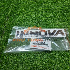 Logo chữ Toyota Innova