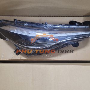Đèn pha phải Toyota Corolla Cross