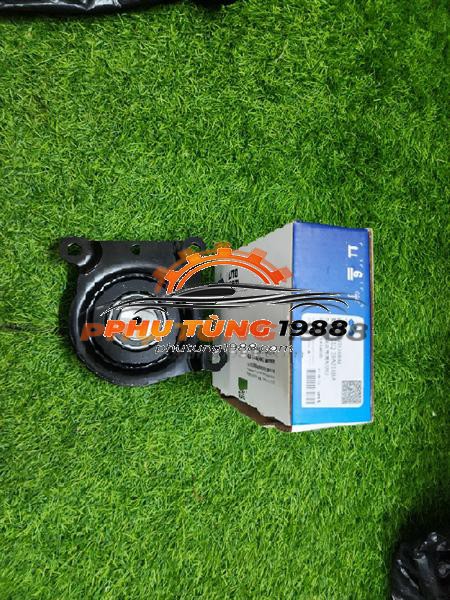 Giá bắt ly tâm quạt Ford Transit Giá bắt ly tâm quạt Ford Transit