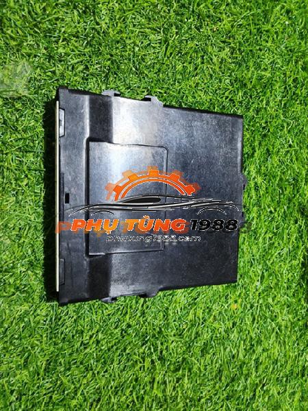 Hộp ECU Toyota Vios Hộp ECU Toyota Vios