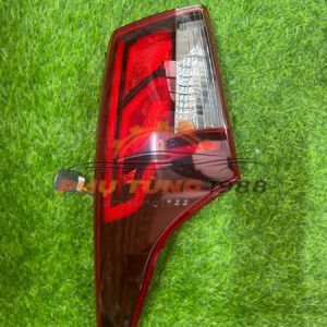Đèn hậu ngoài Hyundai Accent
