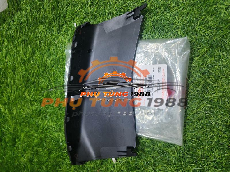 Ốp ba đờ xốc trước dưới Suzuki Ertiga Ốp ba đờ xốc trước dưới Suzuki Ertiga