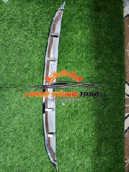 Nẹp mạ capo Toyota Fortuner Nẹp mạ capo Toyota Fortuner