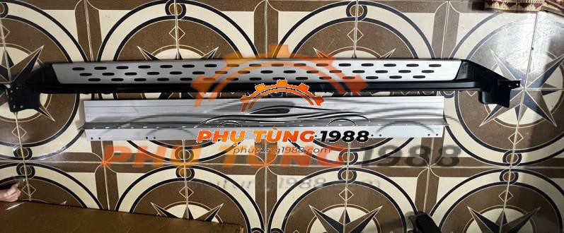 Bậc bước chân lên xuống Canival Bậc bước chân lên xuống Canival