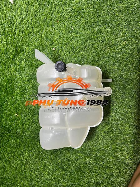 Bình nước phụ Ford Ranger Bình nước phụ Ford Ranger