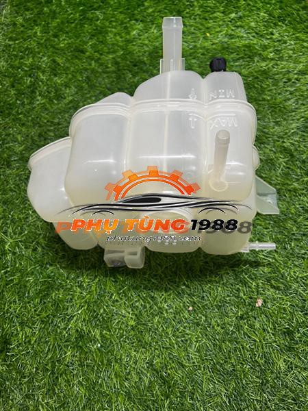 Bình nước phụ Ford Ranger Bình nước phụ Ford Ranger