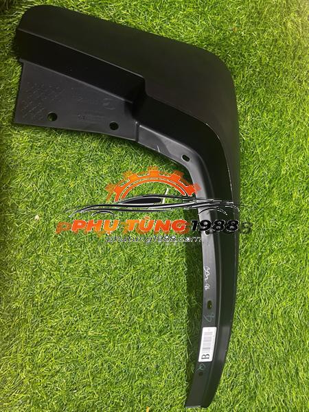 Chắn bùn bánh trước phải Mazda Bt50 Chắn bùn bánh trước phải Mazda Bt50
