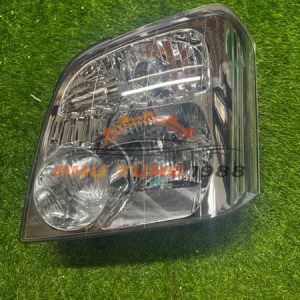 Đèn pha phải Pronto 7 chỗ