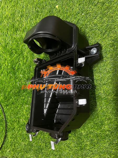 Hộp lọc gió miếng dưới Honda Civic Hộp lọc gió miếng dưới Honda Civic
