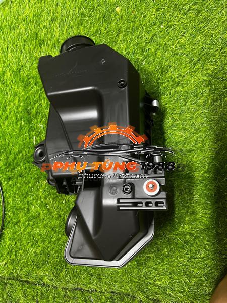 Hộp lọc gió miếng dưới Honda Civic Hộp lọc gió miếng dưới Honda Civic