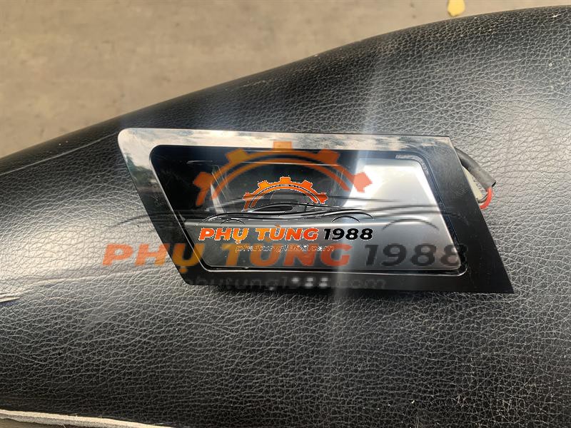 Tay mở cửa trong Zotye T700 Tay mở cửa trong Zotye T700