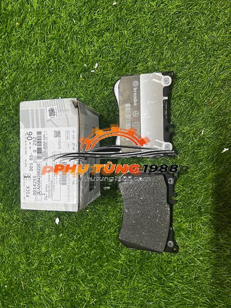 Bố thắng trước Mercedes S300 Bố thắng trước Mercedes S300