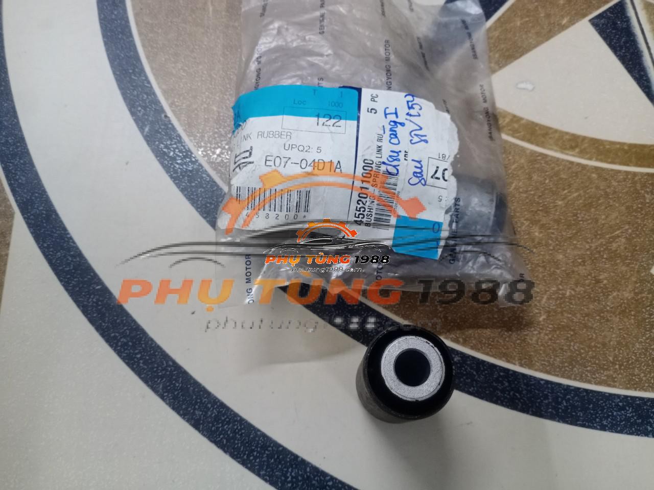 Cao su càng i Ssangyong Stavic Cao su càng i Ssangyong Stavic