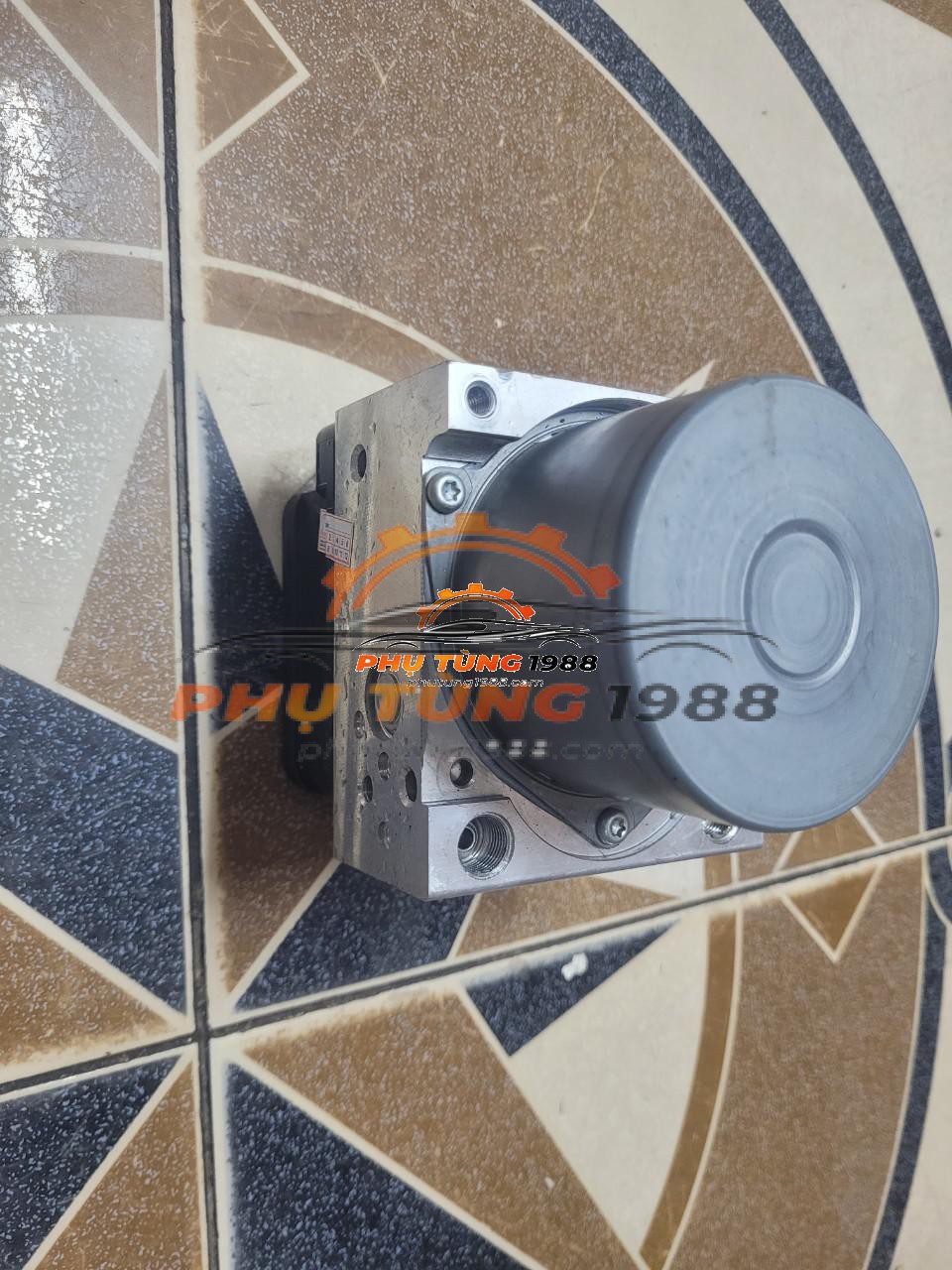 Cụm phanh Abs Toyota Hilux Cụm phanh Abs Toyota Hilux