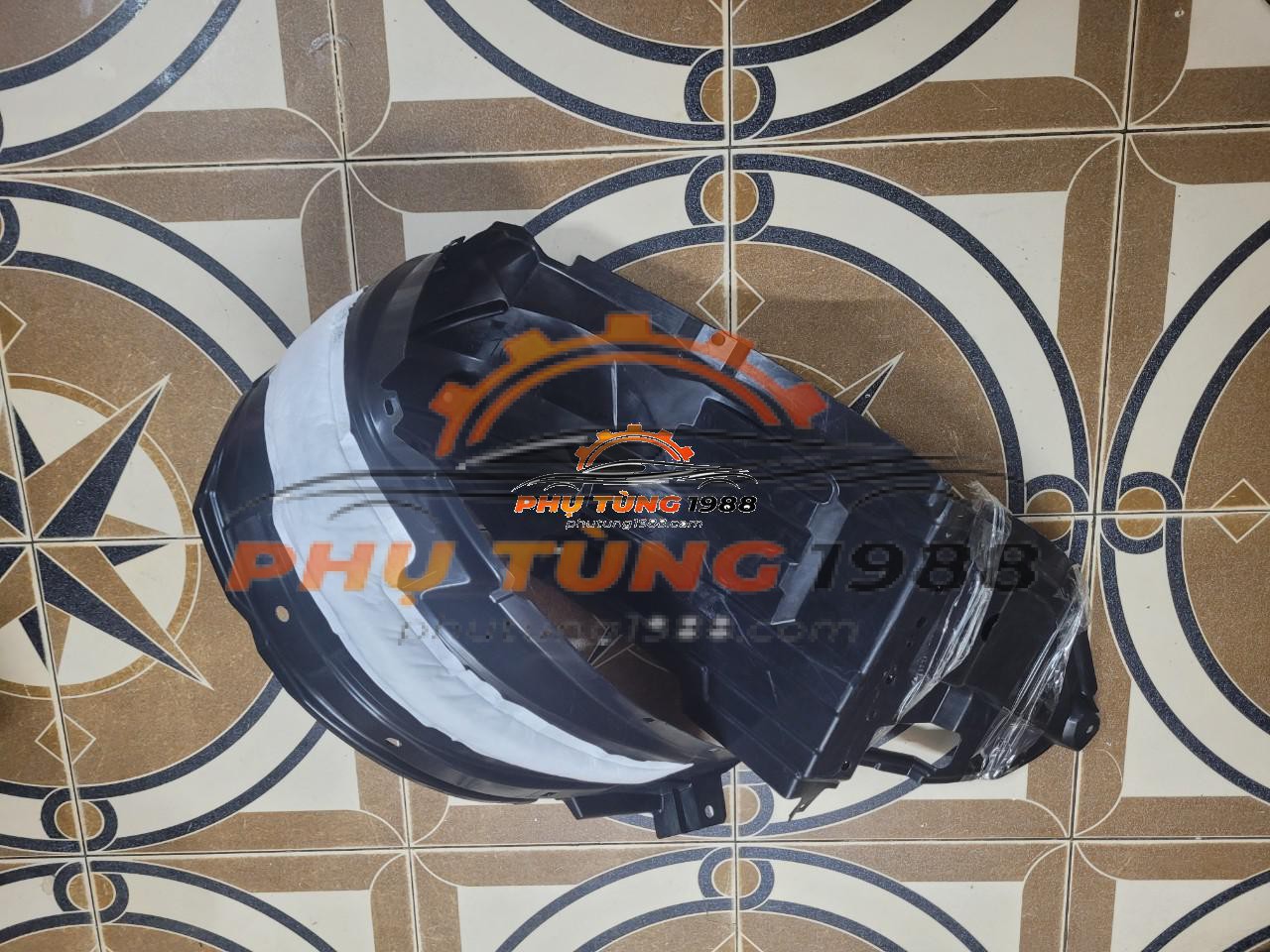 Chắn bùn lòng dè trước Toyota Altis Chắn bùn lòng dè trước Toyota Altis