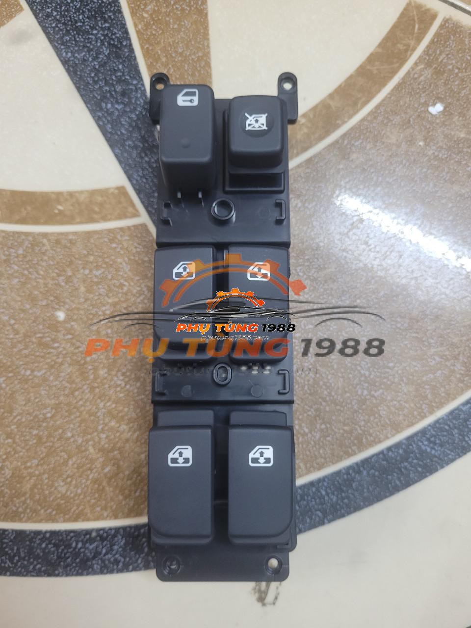 Công tắc tổng Kia Carens Công tắc tổng Kia Carens