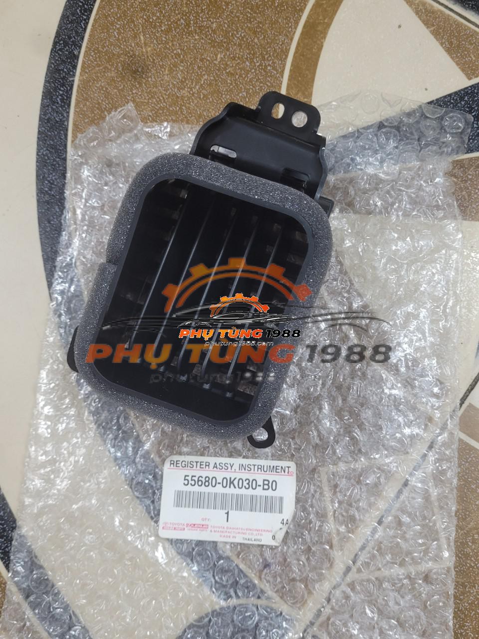 Cửa gió điều hòa Innova Cửa gió điều hòa giữa Toyota Innova