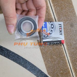 Bi bánh đà Toyota innova