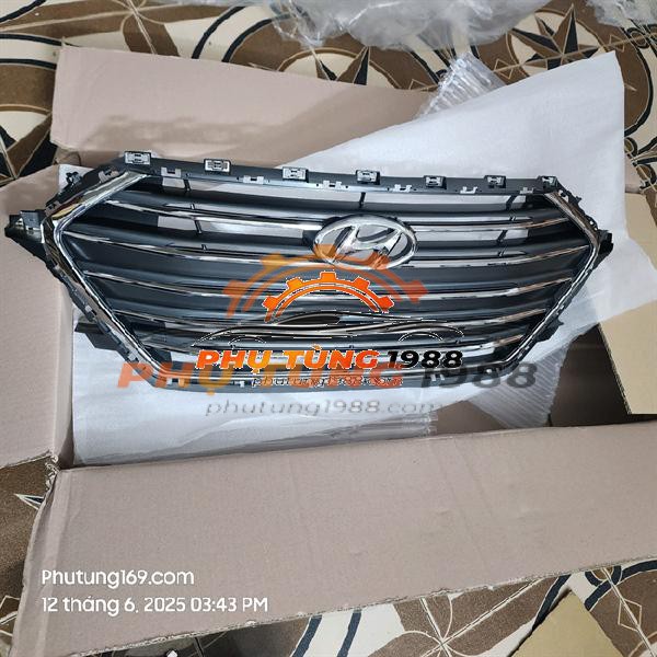 Phe cài cản trước Mitsubishi Xfoce
