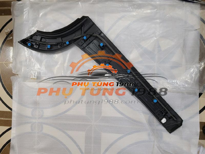 Ốp cánh cửa sau Mitsubishi Xpander
