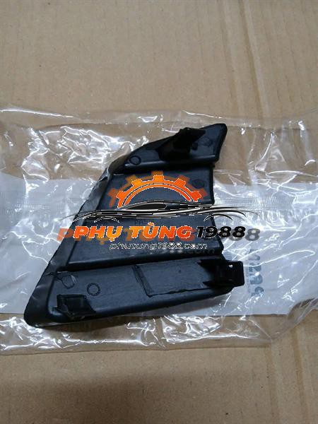 Ốp cạnh đèn gầm Toyota Hilux Ốp cạnh đèn gầm Toyota Hilux