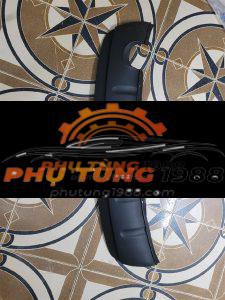 Ốp dưới cản sau Kia Carens