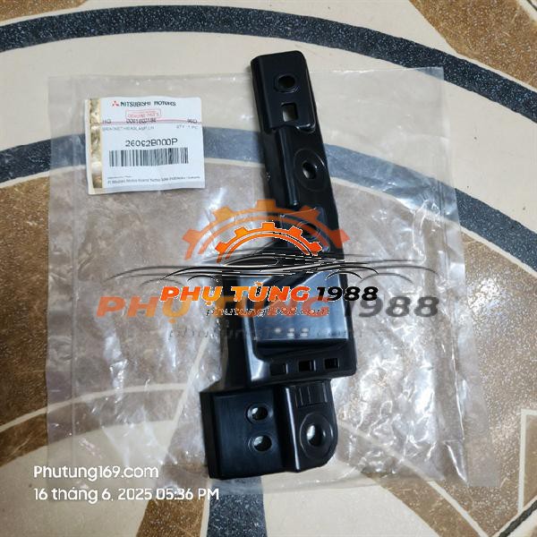 Phe cài đèn pha Mitsubishi Xforce