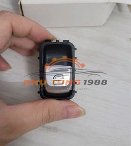 Công tắc đơn Mercedes C300