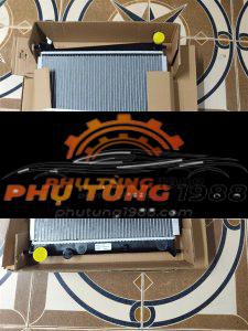 Két nước Hyundai Starex