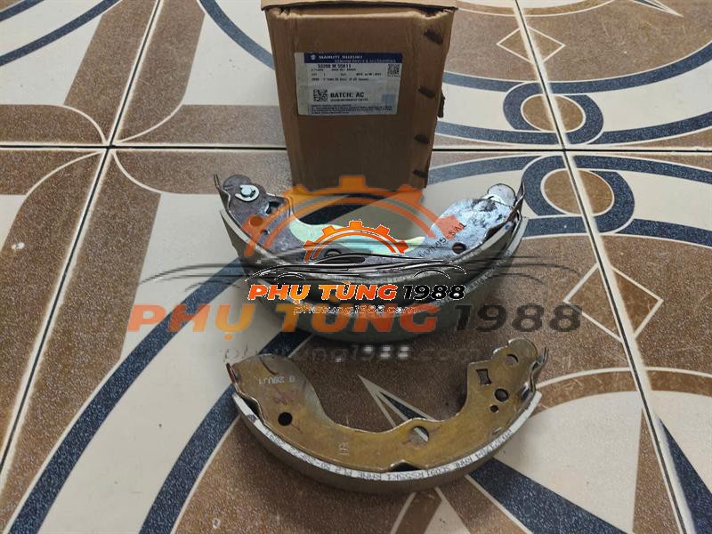 Má phanh sau Suzuki Ertiga