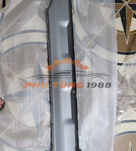 Ốp cản mạ cản sau Hyundai Santafe